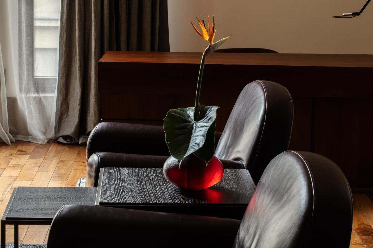 Hotel Monopol Вроцлав Екстериор снимка Bird of Paradise flower