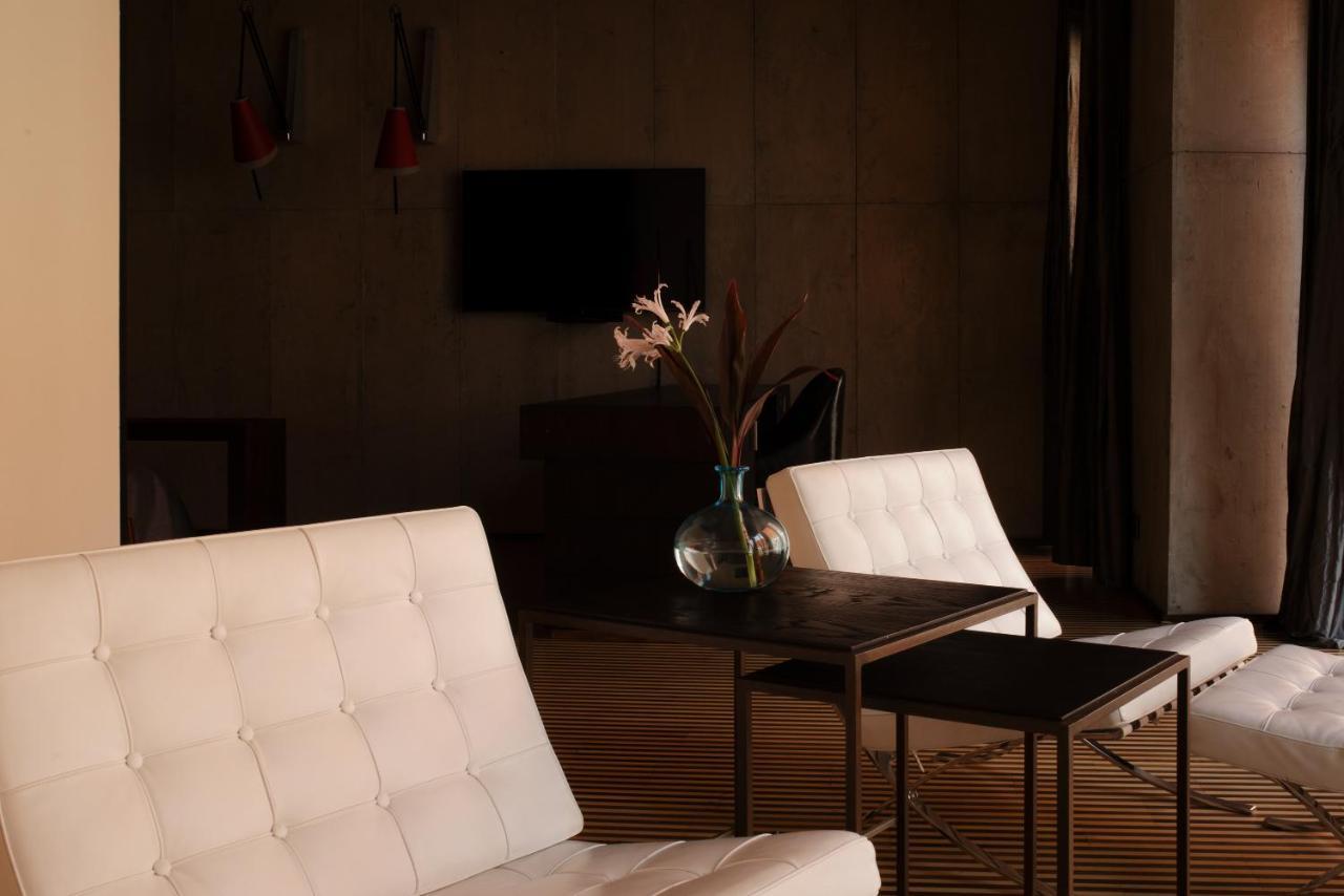 Hotel Monopol Вроцлав Екстериор снимка Interior of a suite at the Hotel