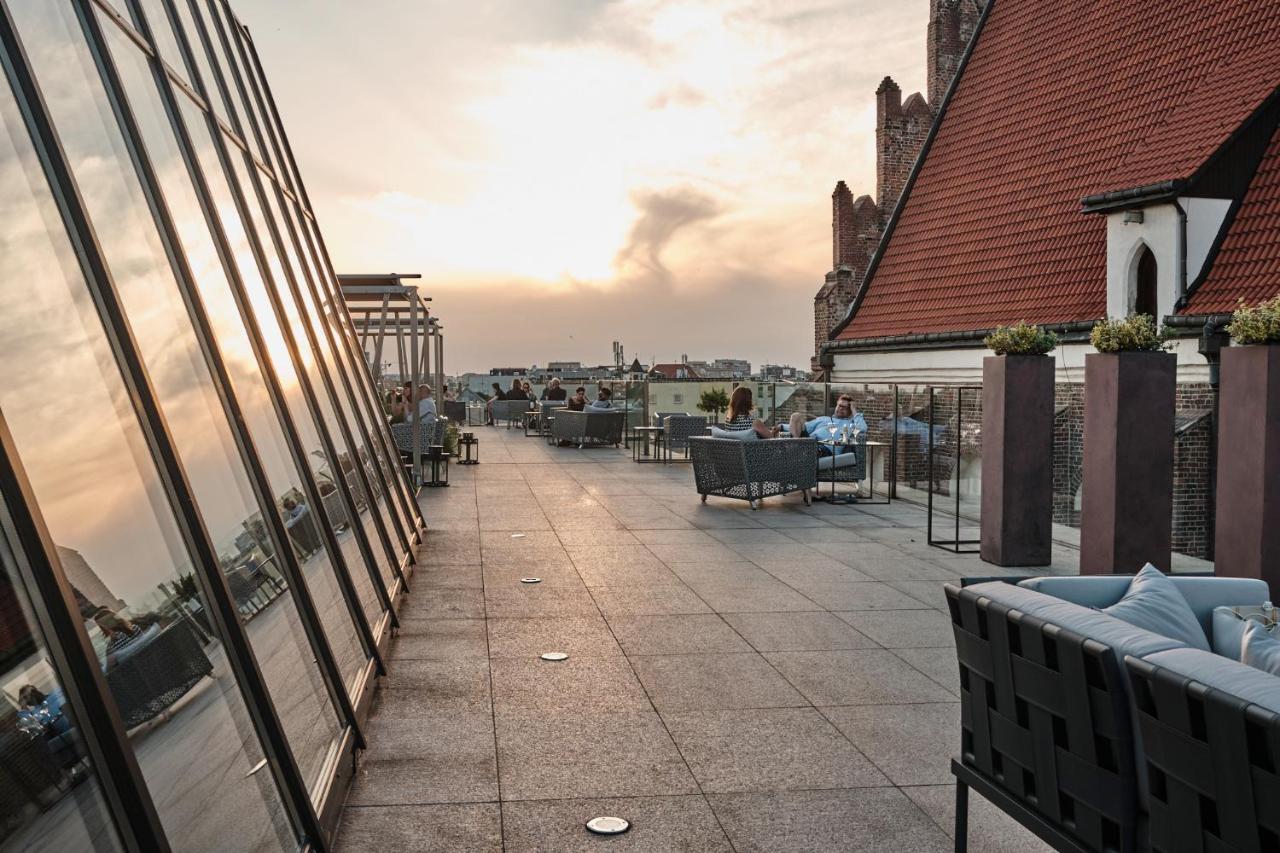 Hotel Monopol Вроцлав Екстериор снимка The rooftop terrace