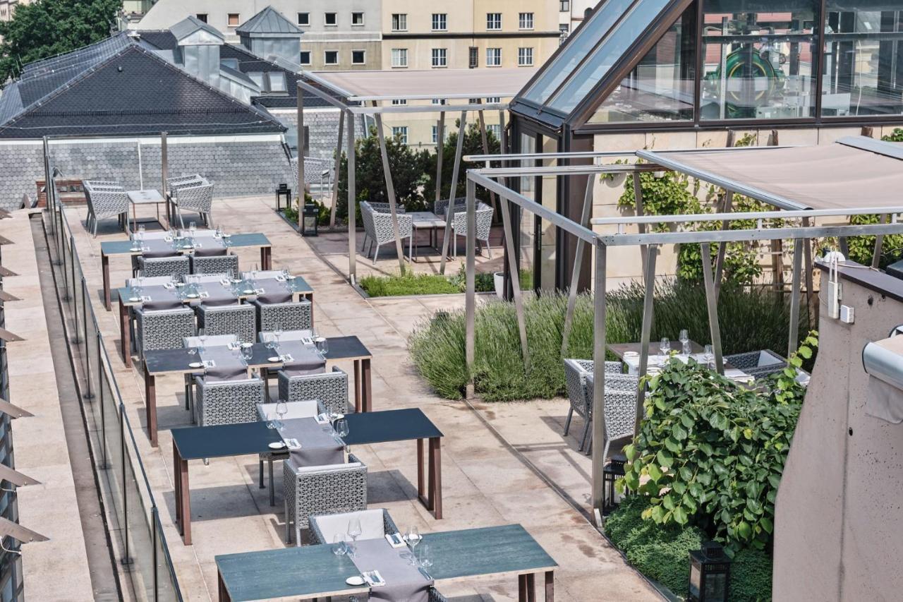 Hotel Monopol Вроцлав Екстериор снимка The rooftop terrace